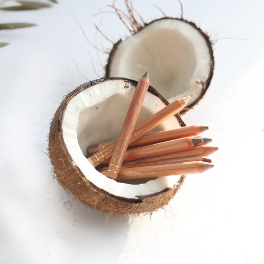 Lük Beautifood Luminous Eye Crayons in a coconut shell