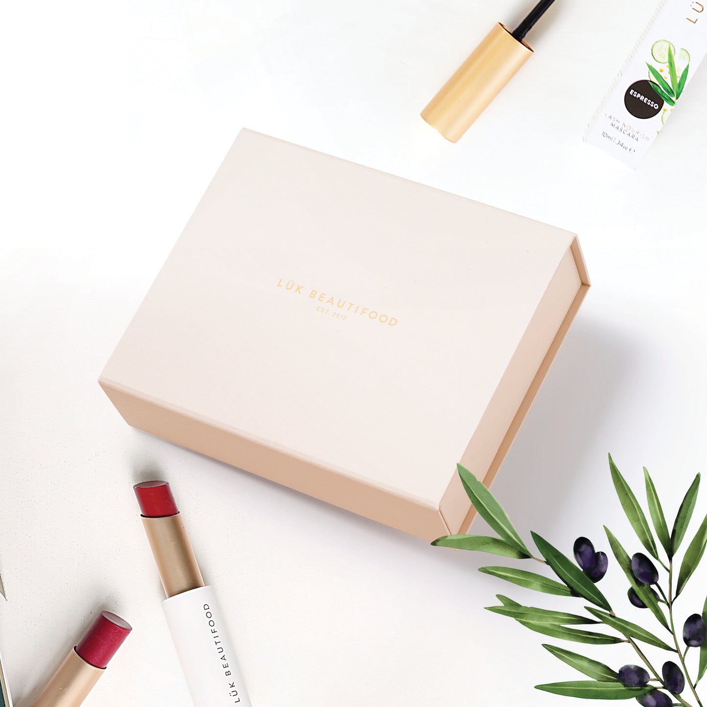 Giftware - Reveal Luxe Cream Gift Box