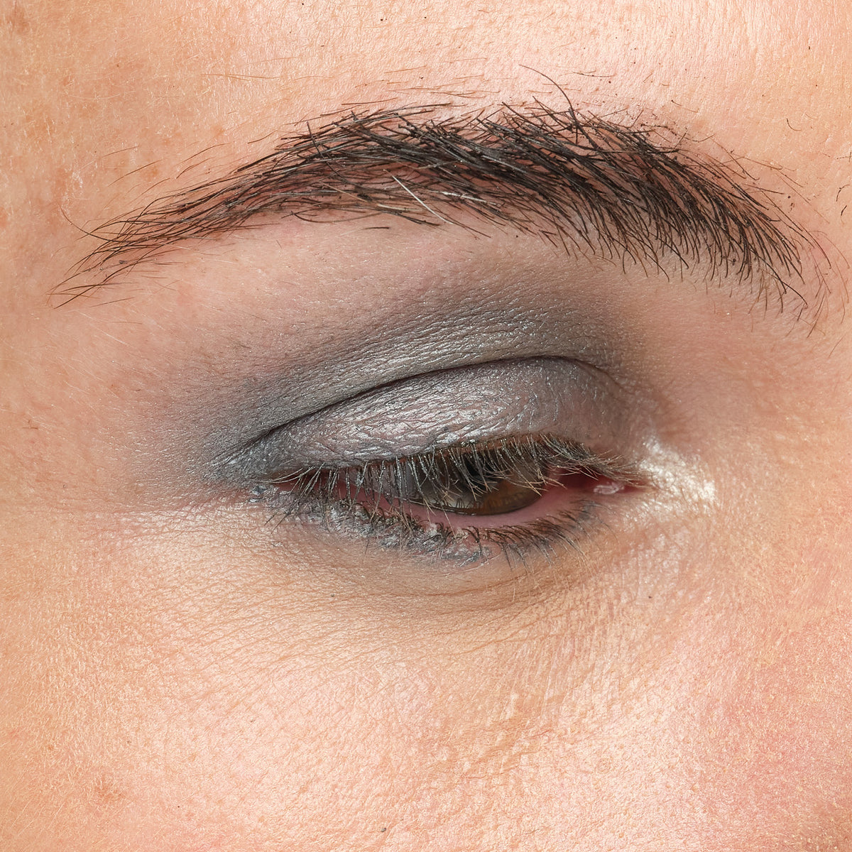 Lük Beautifood Luminous Eye Crayon in Smoke — Smoke eyeshadow on the open eye